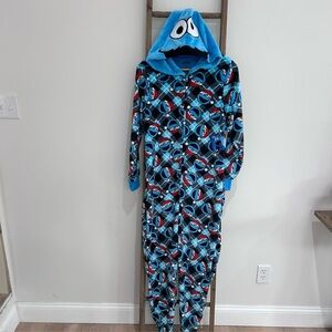 Sesame Street Christmas Cookie Monster One Piece Pajamas Santa Hat Small NWT